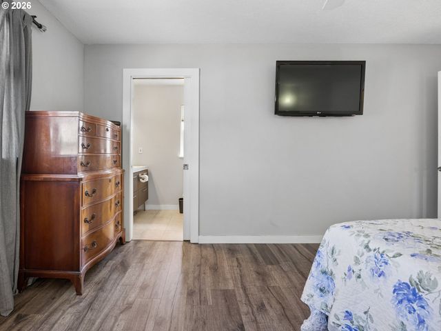 644 Se MYRTLEWOOD Pl, Gresham, OR 97080
