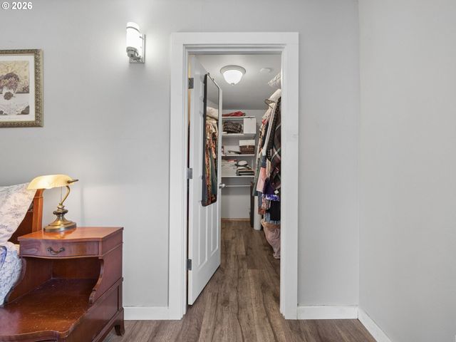 644 Se MYRTLEWOOD Pl, Gresham, OR 97080