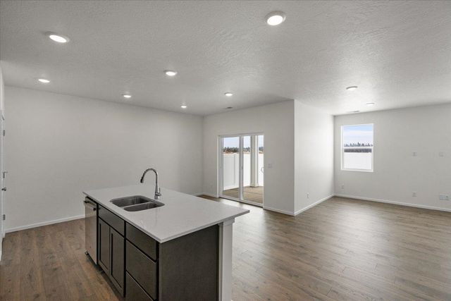 418 N Arcadia Ave, Deer Park, WA 99006