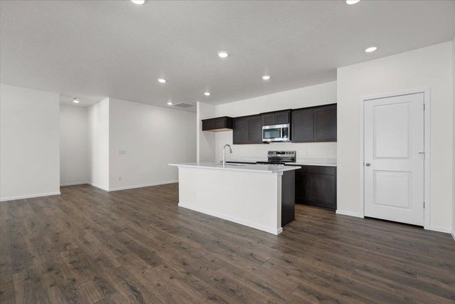 418 N Arcadia Ave, Deer Park, WA 99006