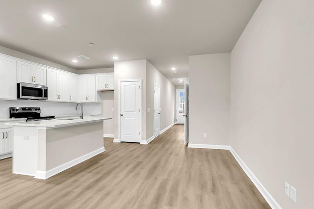 489 Martins Creek Boulevard, Summerville, SC 29485