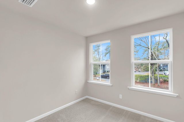 489 Martins Creek Boulevard, Summerville, SC 29485