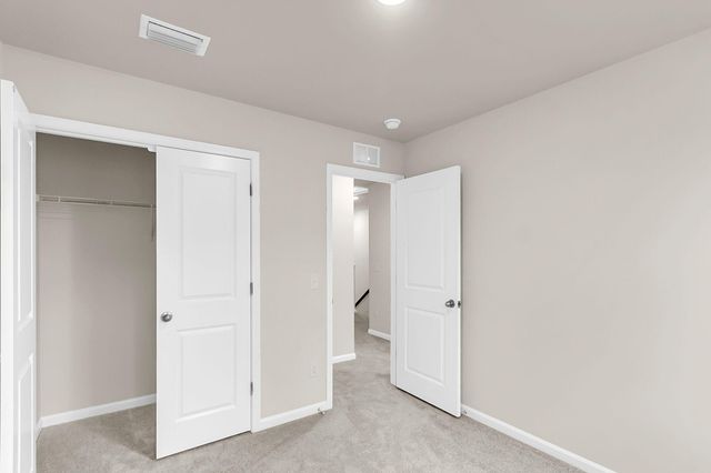 489 Martins Creek Boulevard, Summerville, SC 29485