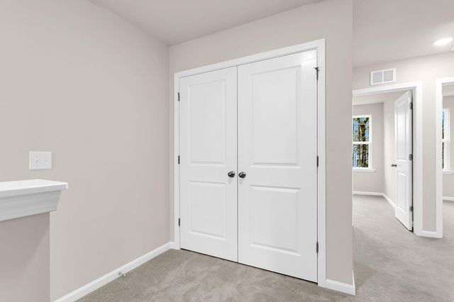 489 Martins Creek Boulevard, Summerville, SC 29485