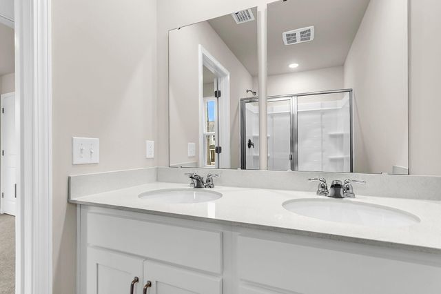 489 Martins Creek Boulevard, Summerville, SC 29485