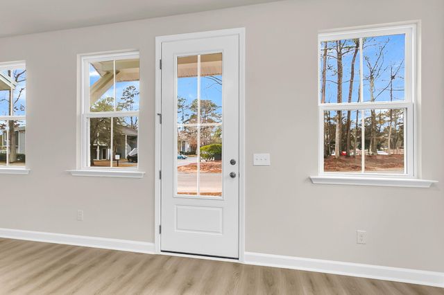 489 Martins Creek Boulevard, Summerville, SC 29485