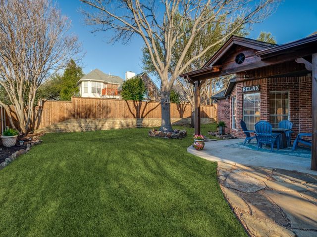 210 Ledgenest Drive, Mckinney, TX 75072