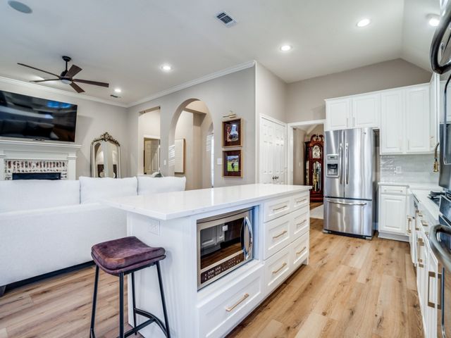 210 Ledgenest Drive, Mckinney, TX 75072