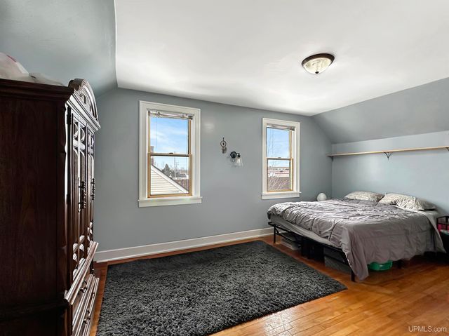 1209 Washington Avenue, Escanaba, MI 49829