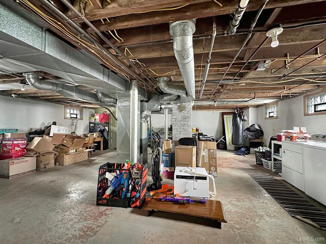 1209 Washington Avenue, Escanaba, MI 49829