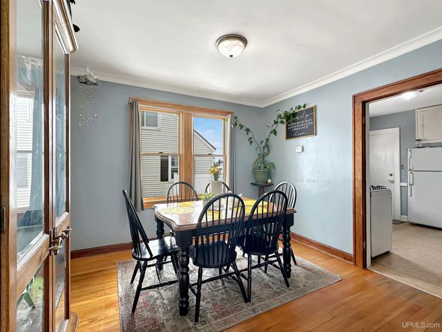 1209 Washington Avenue, Escanaba, MI 49829