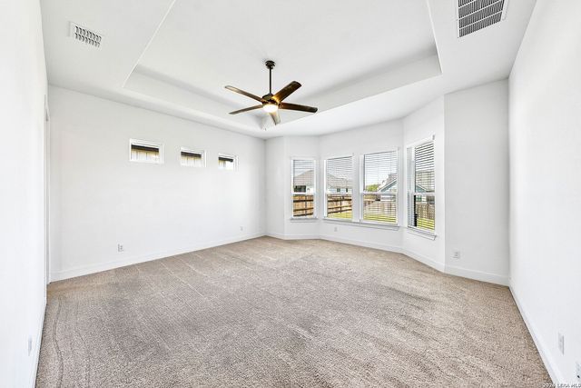 116 Woodbridge Dr, La Vernia, TX 78121