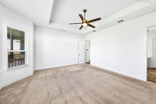 116 Woodbridge Dr, La Vernia, TX 78121