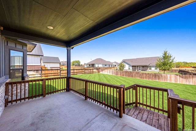 116 Woodbridge Dr, La Vernia, TX 78121