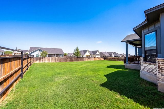116 Woodbridge Dr, La Vernia, TX 78121