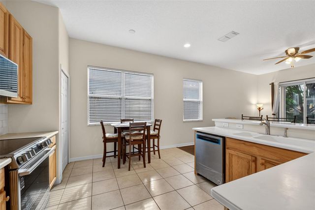 111 FLAME VINE WAY, Groveland, FL 34736