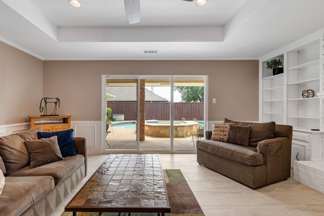 5812 Gallant Fox Lane, Plano, TX 75093