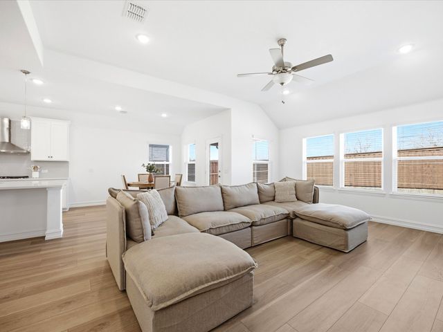 769 Brozgold Avenue, Midlothian, TX 76065