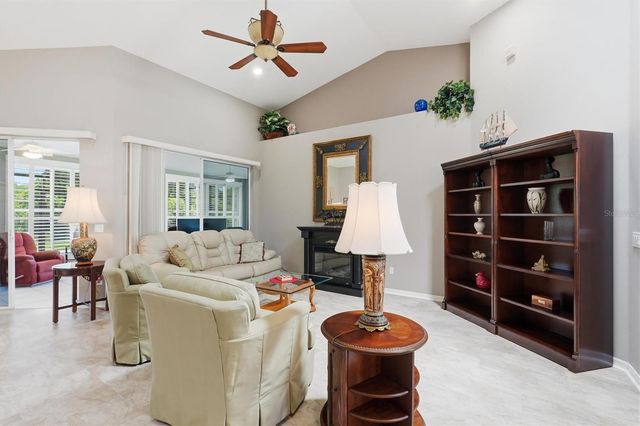 6042 LANDINGS BOULEVARD, Lady Lake, FL 32159