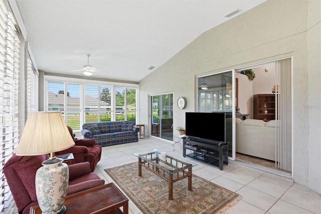 6042 LANDINGS BOULEVARD, Lady Lake, FL 32159