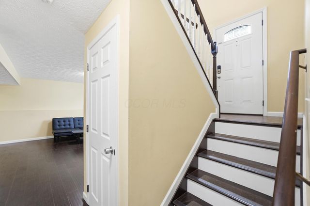 1399 Meeks Meadow Drive, Columbus, OH 43223