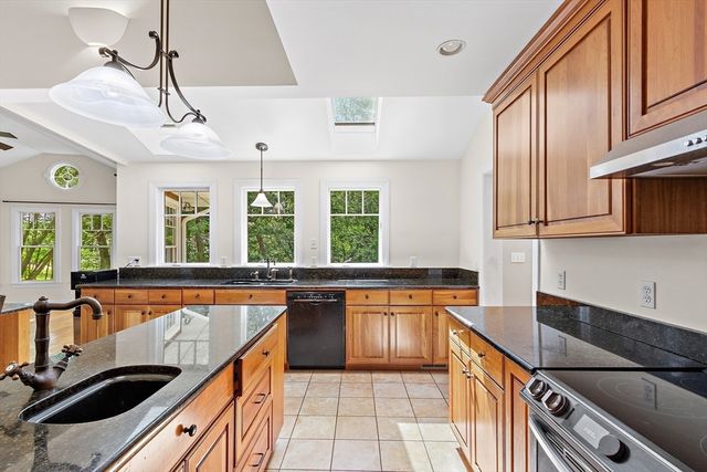 44 Granite St, Medway, MA 02053