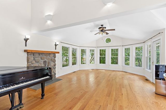 44 Granite St, Medway, MA 02053