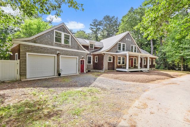 44 Granite St, Medway, MA 02053