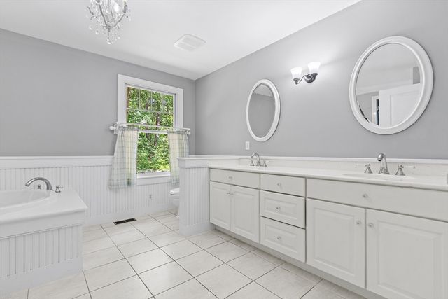 44 Granite St, Medway, MA 02053