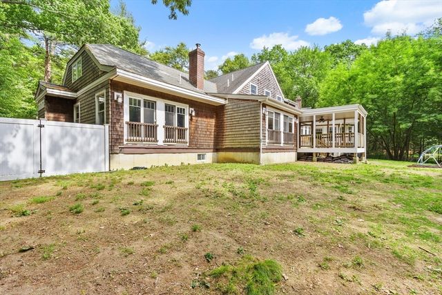 44 Granite St, Medway, MA 02053
