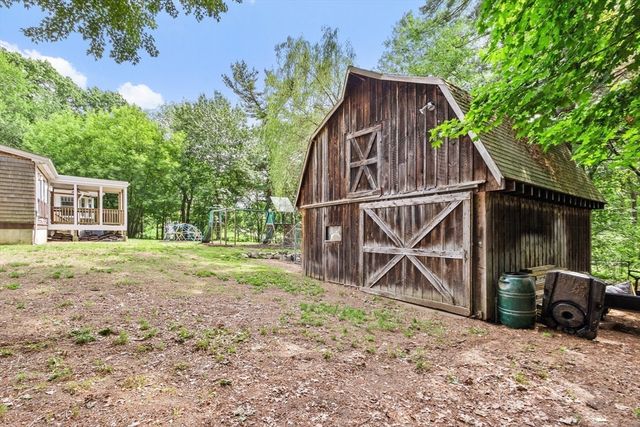 44 Granite St, Medway, MA 02053
