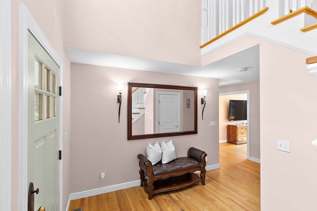 44 Granite St, Medway, MA 02053