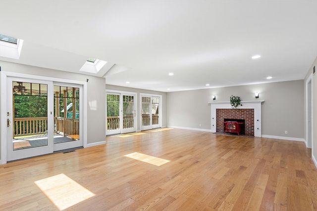 44 Granite St, Medway, MA 02053