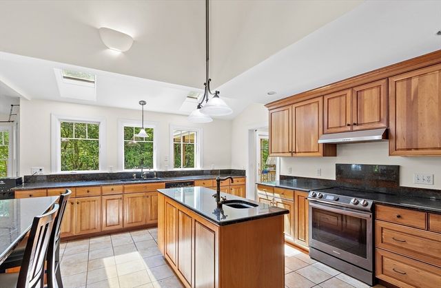 44 Granite St, Medway, MA 02053
