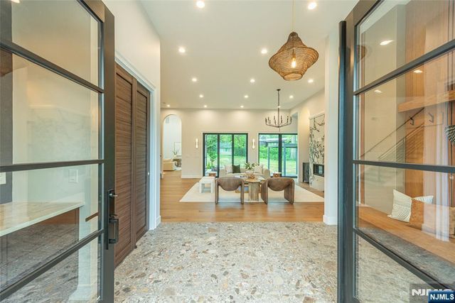 98 Haddenfield Road, Clifton, NJ 07013