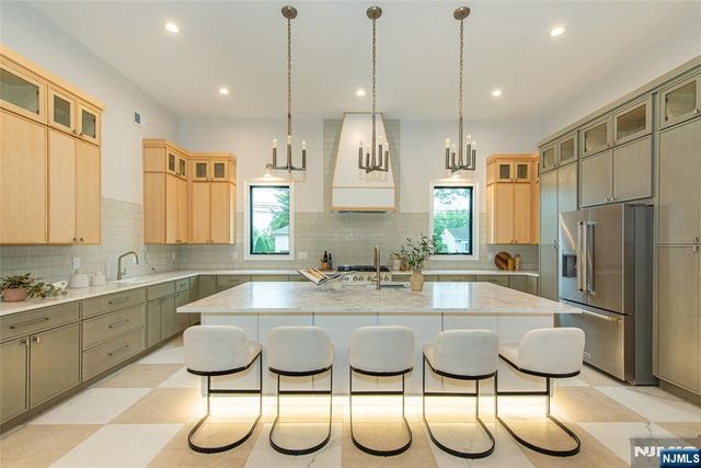 98 Haddenfield Road, Clifton, NJ 07013
