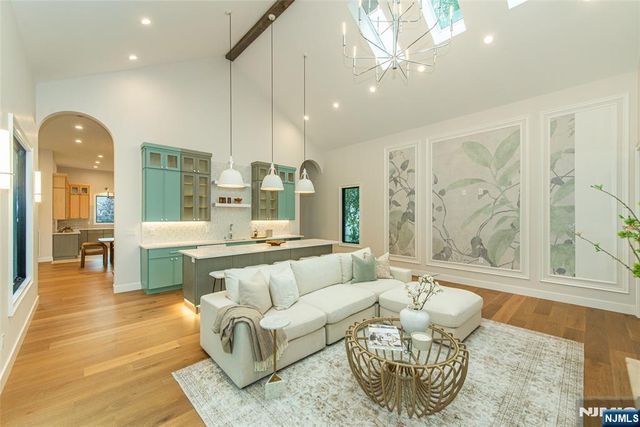 98 Haddenfield Road, Clifton, NJ 07013