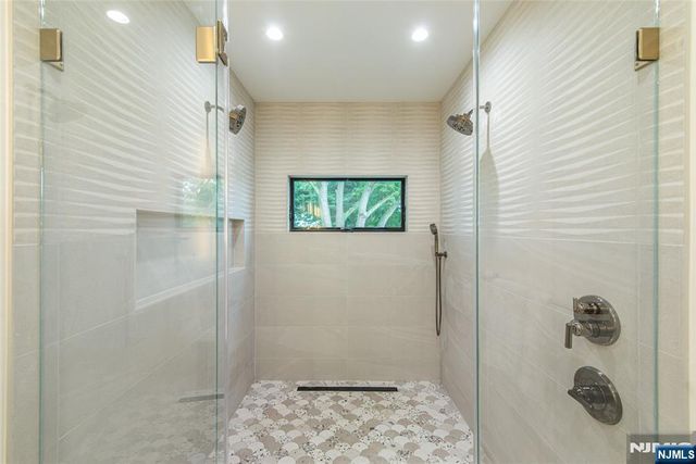 98 Haddenfield Road, Clifton, NJ 07013