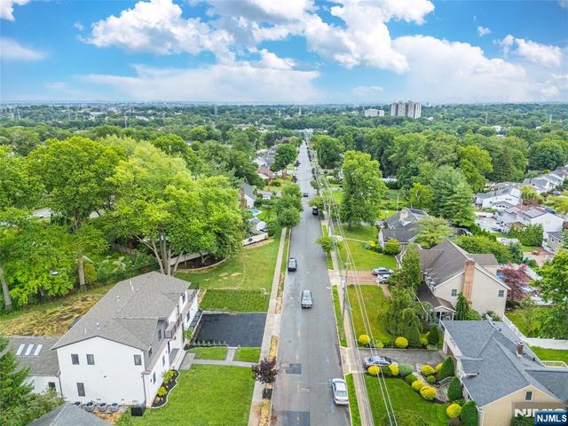 98 Haddenfield Road, Clifton, NJ 07013
