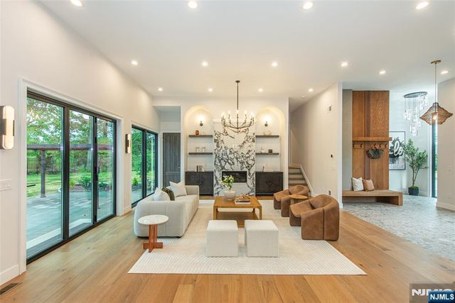 98 Haddenfield Road, Clifton, NJ 07013