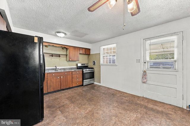 306 COLLINGDALE AVE, Darby, PA 19023