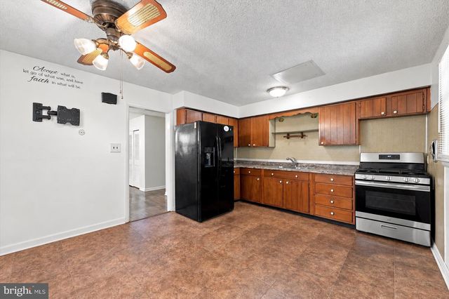 306 COLLINGDALE AVE, Darby, PA 19023