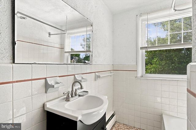306 COLLINGDALE AVE, Darby, PA 19023