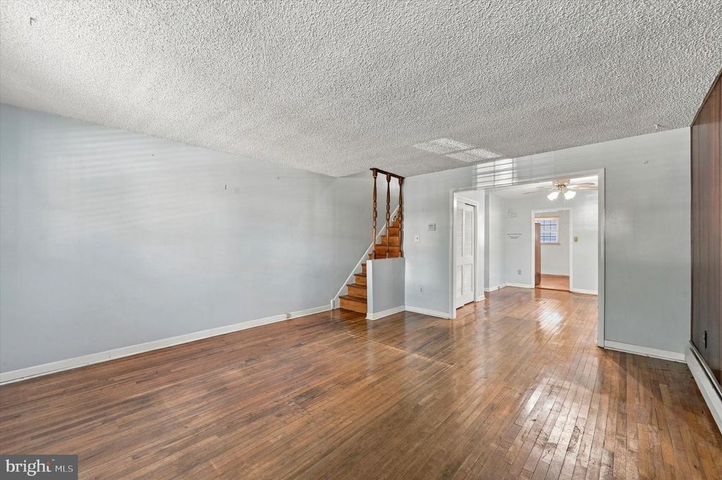 306 COLLINGDALE AVE, DARBY, PA 19023 — photo 4