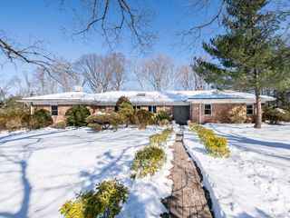 13 Lighthouse Road, Great Neck, NY 11024