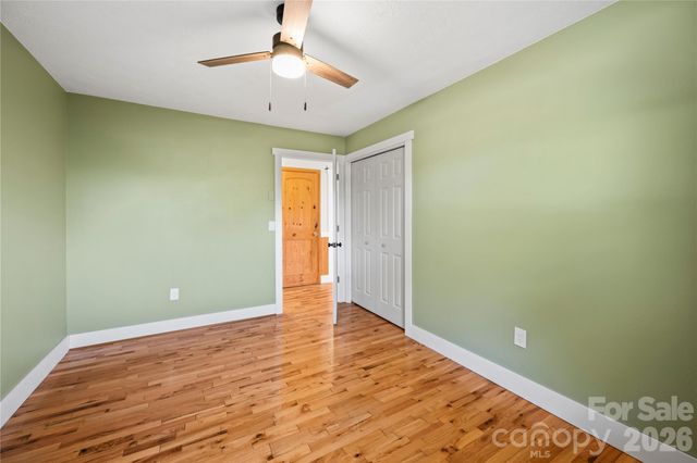 882 Queentown Road, Canton, NC 28716