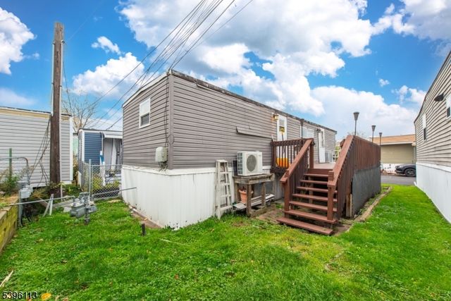 39 Helen Drive, Moonachie Boro, NJ 07074