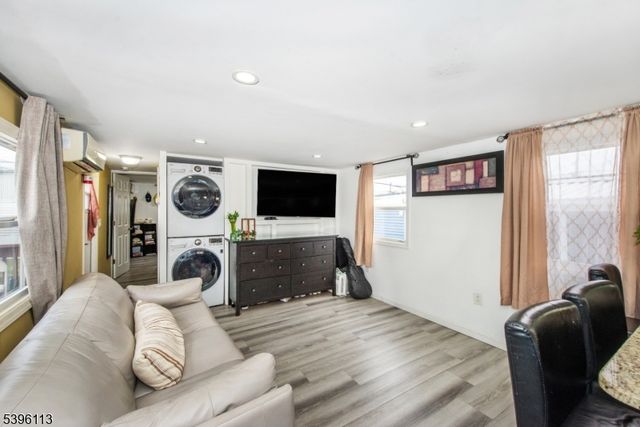 39 Helen Drive, Moonachie Boro, NJ 07074