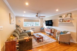 4 Nixon Ln 5, Stoneham, MA 02180