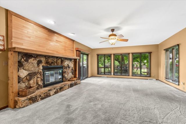 11S514 Webster Lane, Naperville, IL 60564